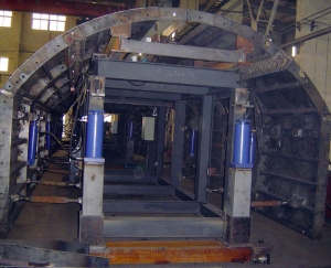 ����̨��