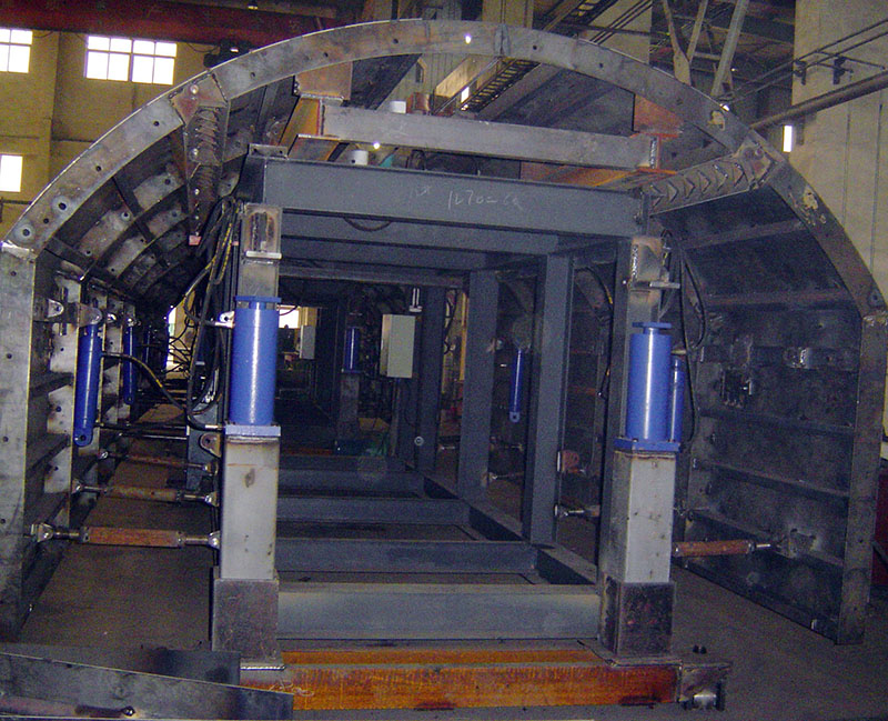 ����̨��